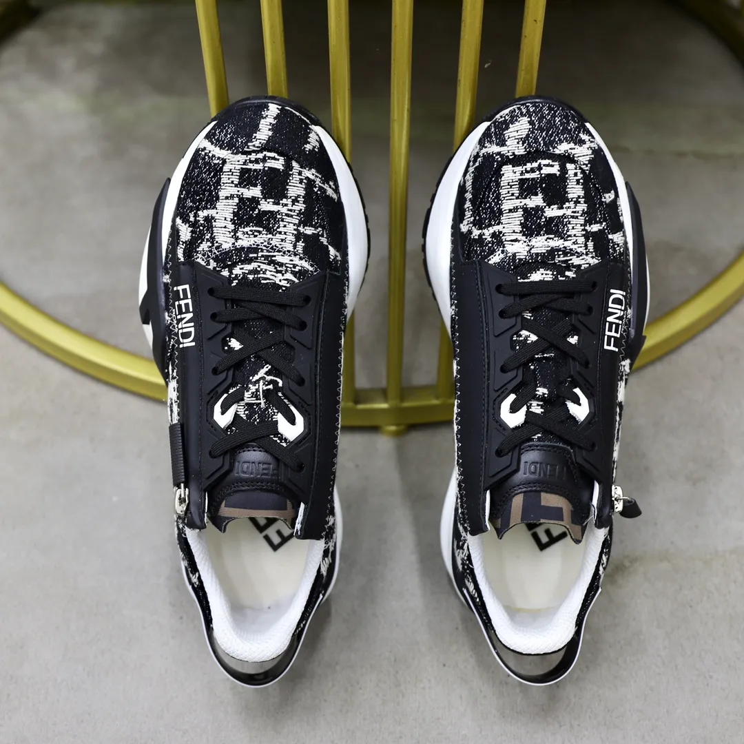 Men's shoes 280🔥 Brand: FENDI Size: 38-44 (45, 46 customized) Grade: Original quality High version Material: Imported cowhide stitching brand cloth ➕ High-quality and comfortable lining Original lightweight non-slip outsole Style category: Travel Fashion casual shoes Versatile trend